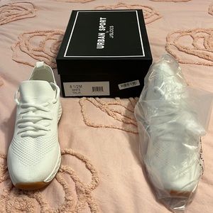 NWT Urban Sport by J/Slides,  white lightweight sneakers, Size 8.5